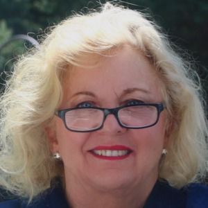 Meet your Posher, Gaynell